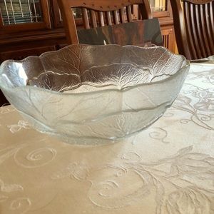 Vintage crystal bowl